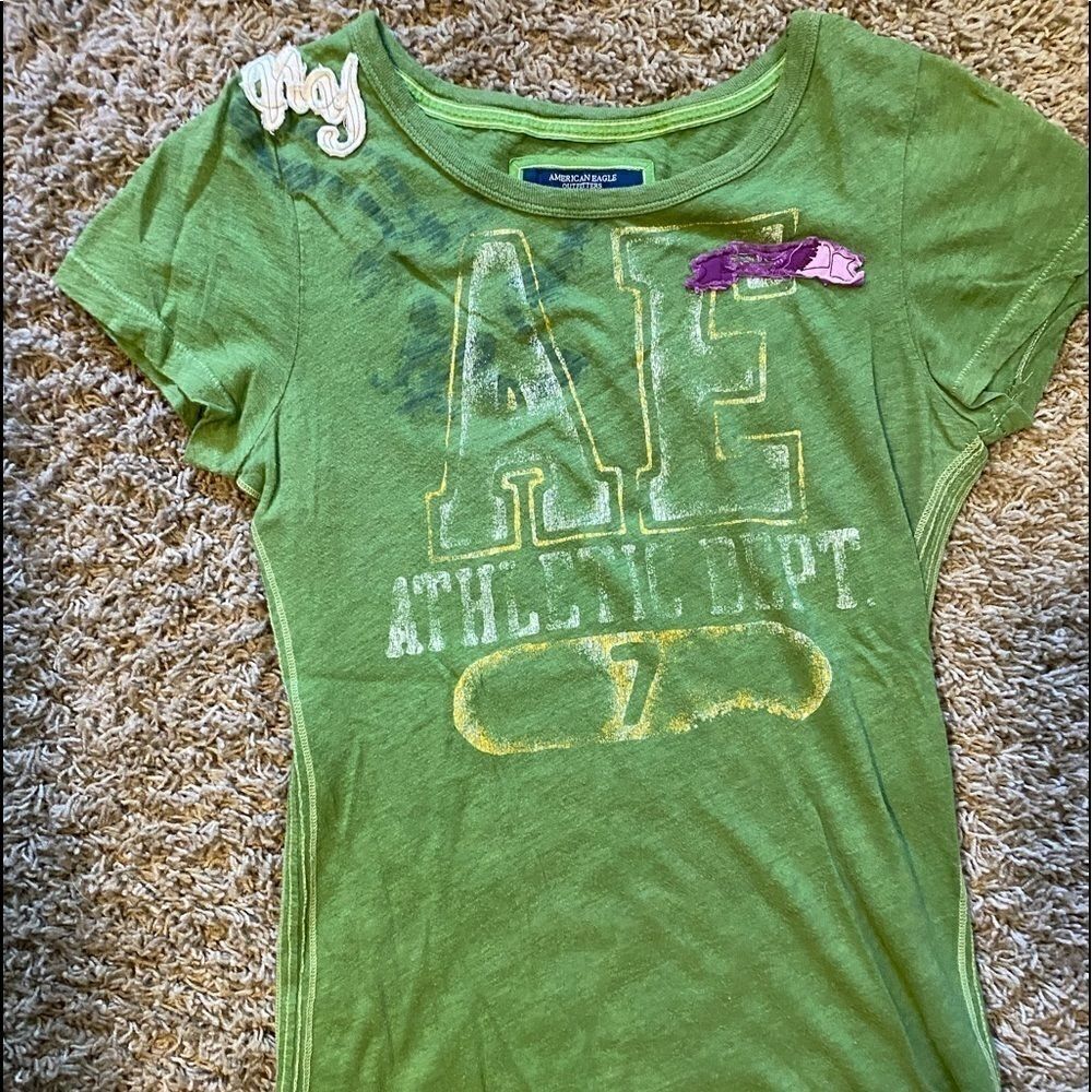 American Eagle graphic T-shirt size M
